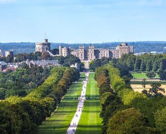 WINDSOR KALESİ - STONEHENGE & BATH TURU